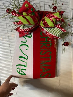 Merry Chirstmas Red/White Whimsical Door Tag