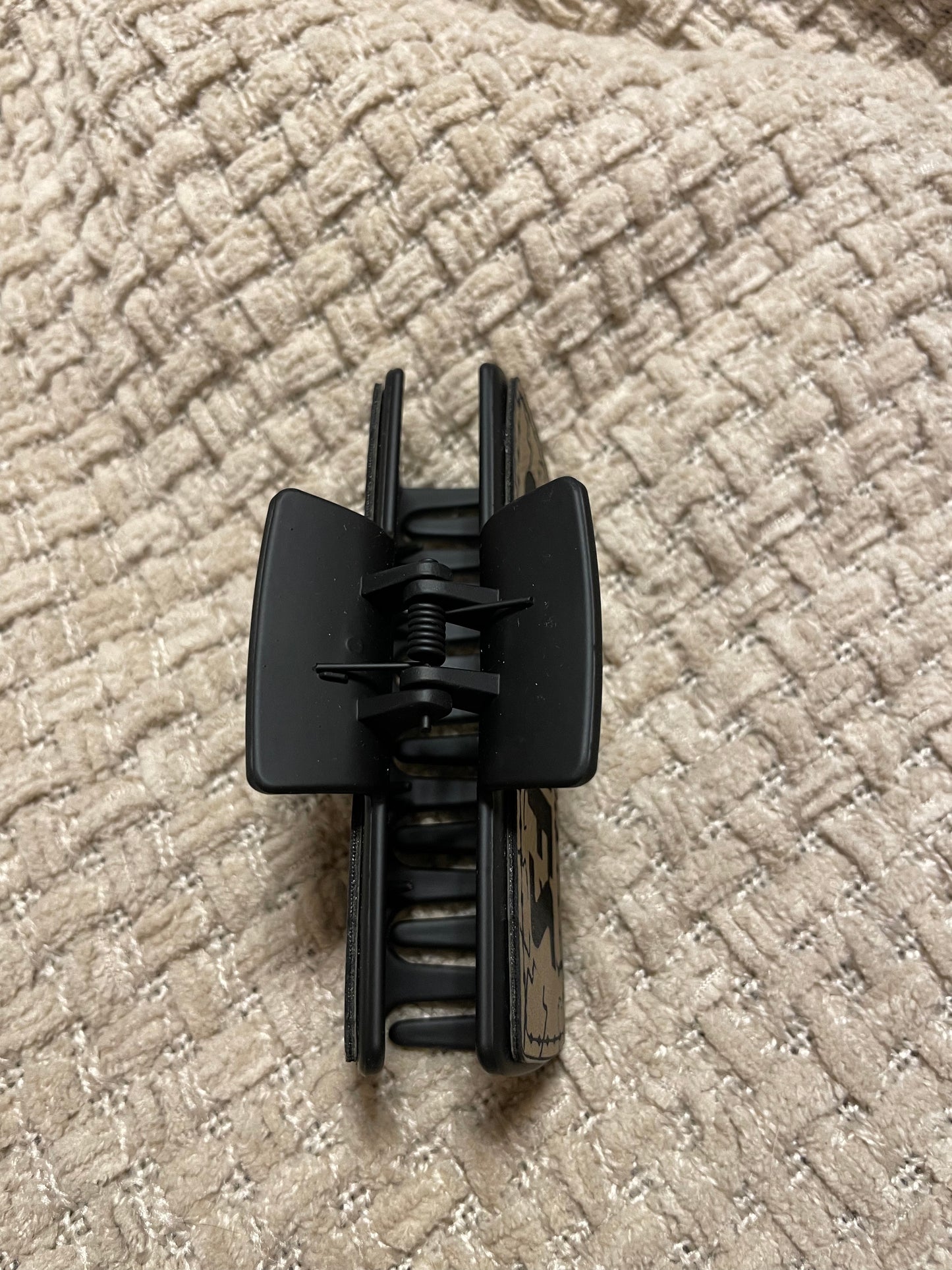 **PREORDER** Chiefs Hair Clip